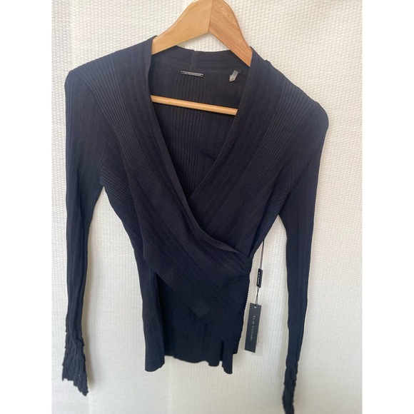 Elie Tahari Madeline V-Neck Long-Sleeve Surplice Sweater C10 - Picture 3 of 11